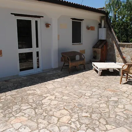 Franca Ostuni
